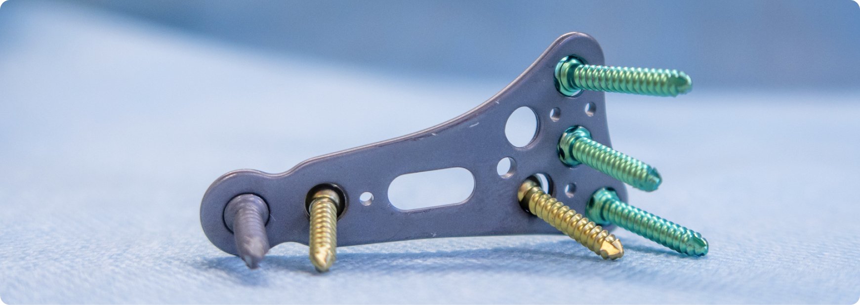 surgical-screws-and-plate